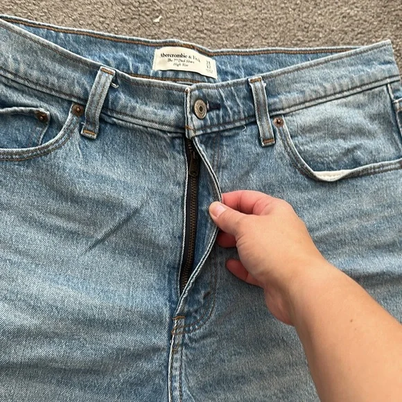 7” high rise dad shorts - Picture 3 of 5